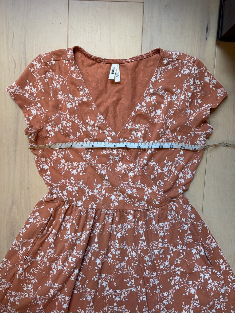 Pact Organic Cotton Fit & Flare Crossover Dress Rust Terracotta Floral Pockets S - Picture 7 of 10